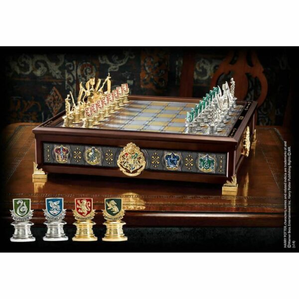Scacchiera Harry Potter Set di scacchi di Quidditch delle Case di Hogwarts - immagine 8