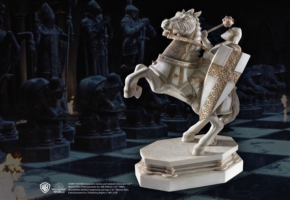 Fermalibri Cavallerizzo bianco – Scacchiera degli stregoni – Sfida finale – Harry Potter Warner Bros. Entertainment Inc Statue
