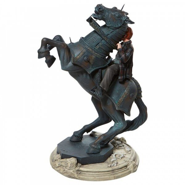Harry Potter Figurina del capolavoro di Ron su un cavallo degli scacchi Warner Bros. Entertainment Inc Statue - immagine 4
