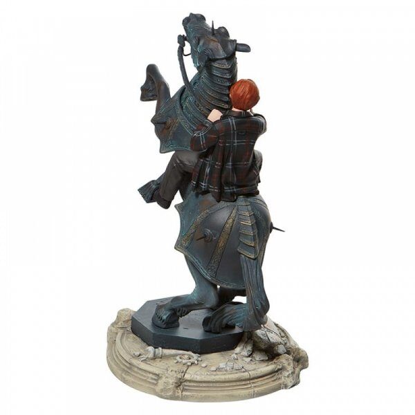Harry Potter Figurina del capolavoro di Ron su un cavallo degli scacchi Warner Bros. Entertainment Inc Statue - immagine 6
