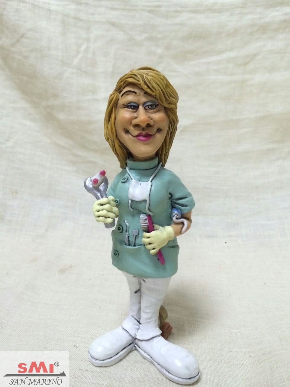 Statuina Mestiere Caricatura Dentista Donna